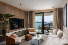 Luxury Apartment D&D with Sea Access